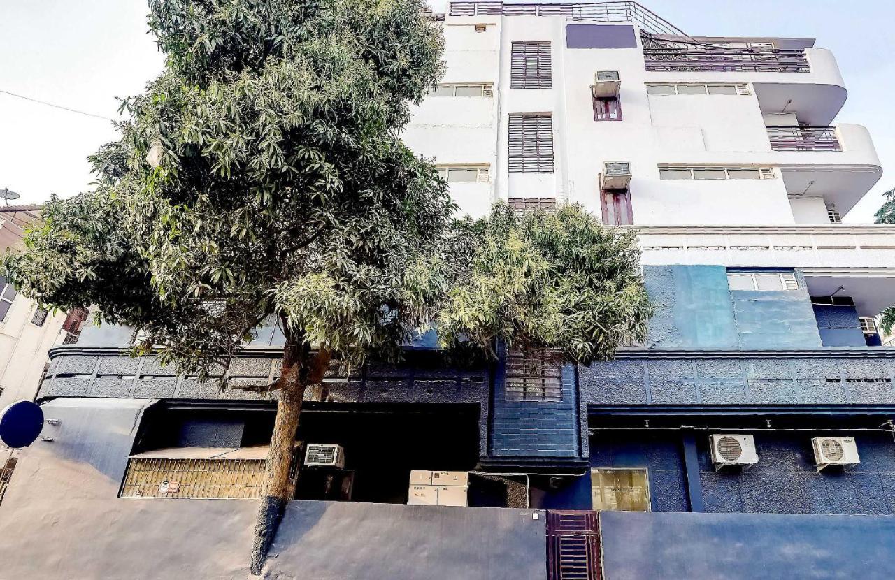 Collection O 71756 Hotel Silver Arrow Near Pacific Mall Tagore Garden Delhi  Bagian luar foto