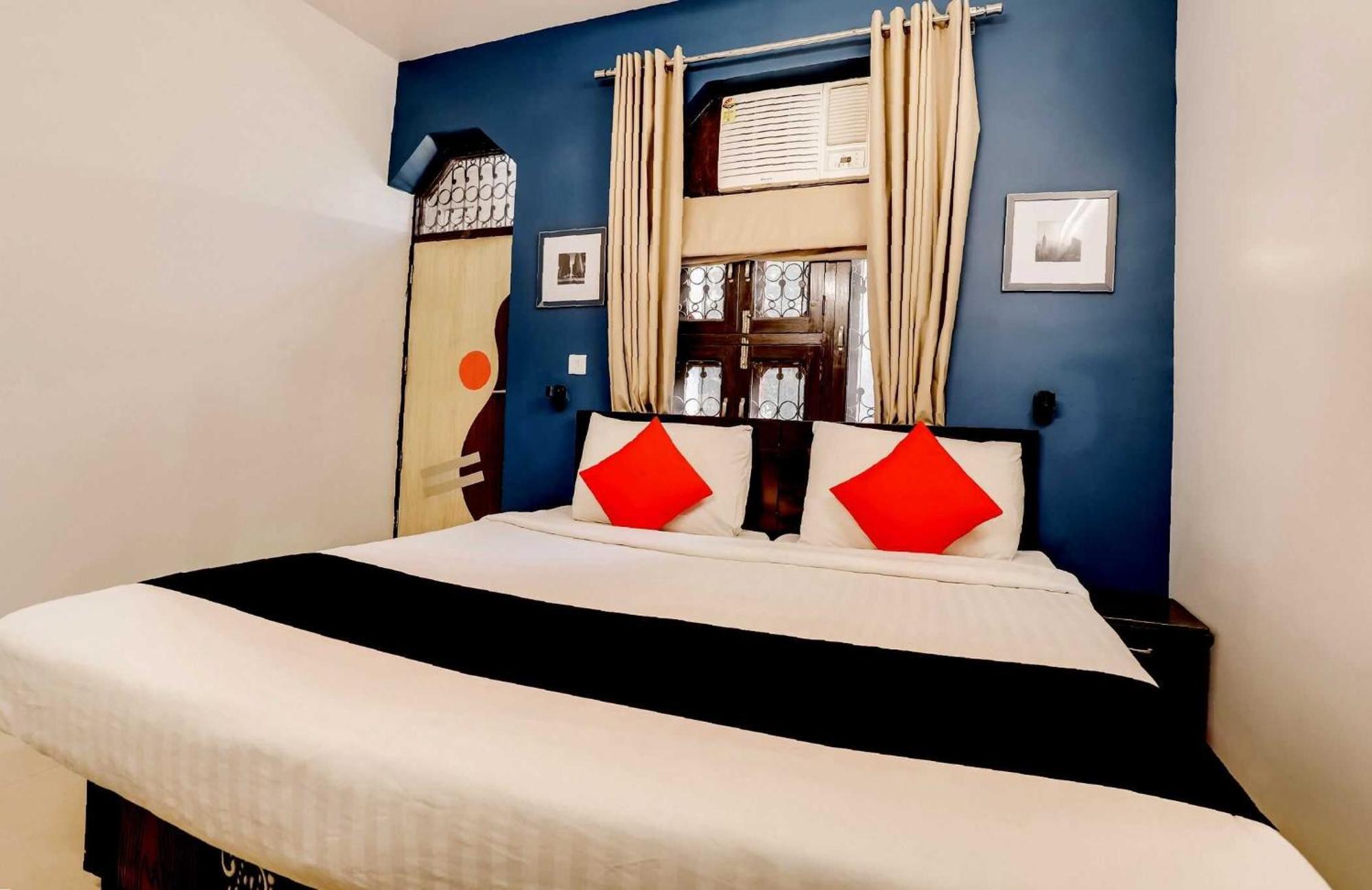 Collection O 71756 Hotel Silver Arrow Near Pacific Mall Tagore Garden Delhi  Bagian luar foto